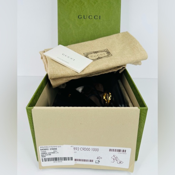 Gucci Black Leather Heels with Gold Detailing - Picture 3 of 11